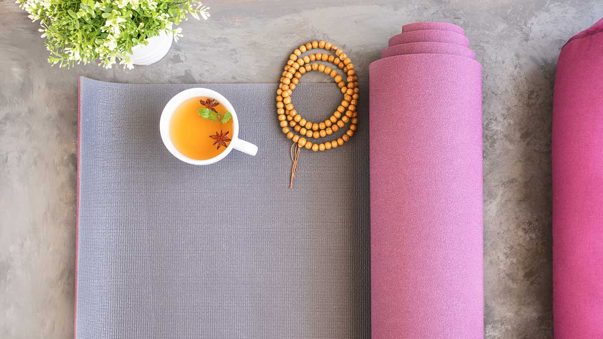 Nilaya House - 15 Hr Ayurveda course - Yoga Mat and Tea